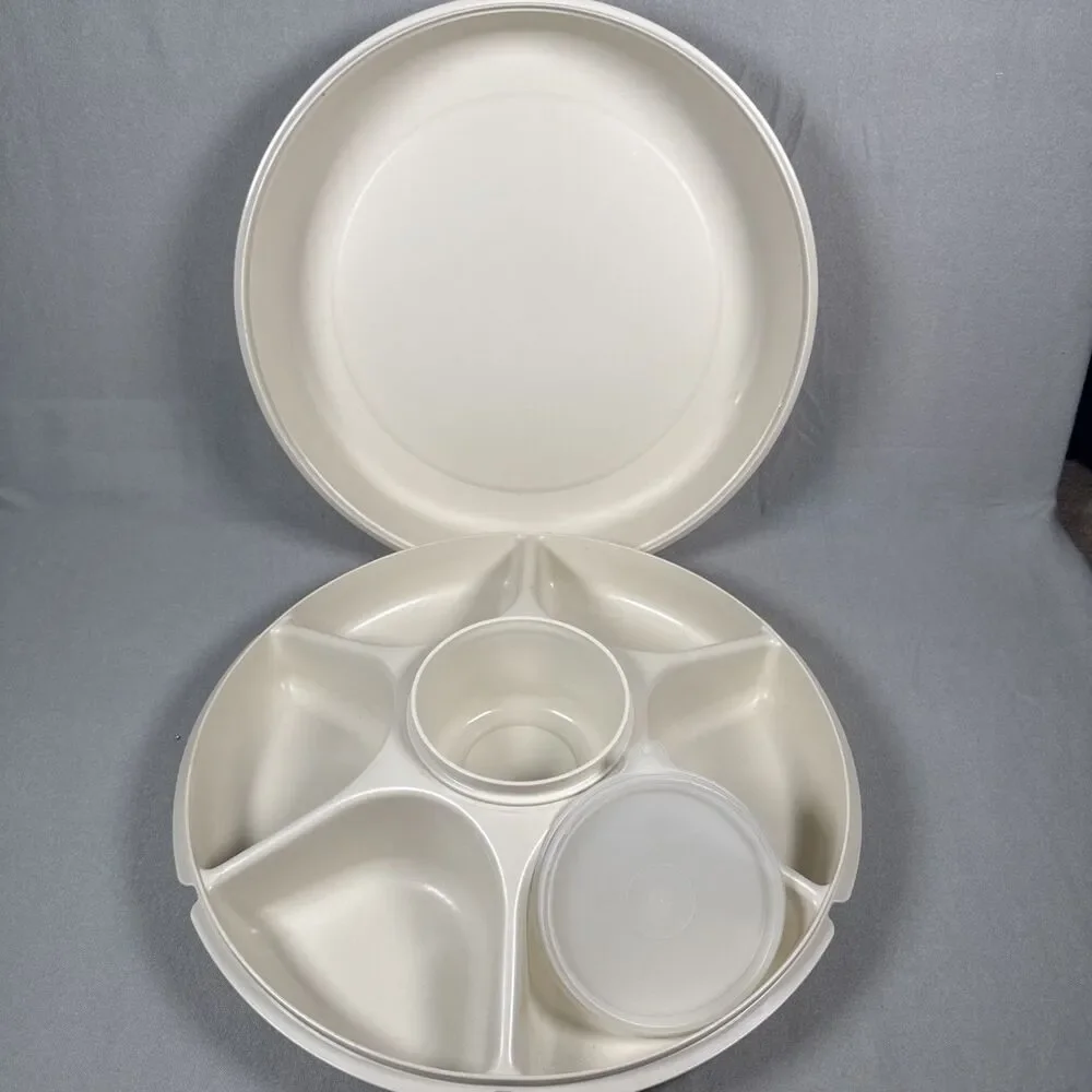 TUPPERWARE Serving Center 6-Part Divided Party Veggie Snack & Dip Tray 1665 1667